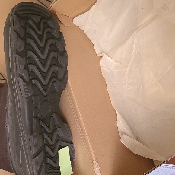 Men's snow boots - Picture 2 of 3